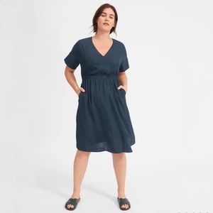 Everlane Japanese GoWeave Light V-neck Dress